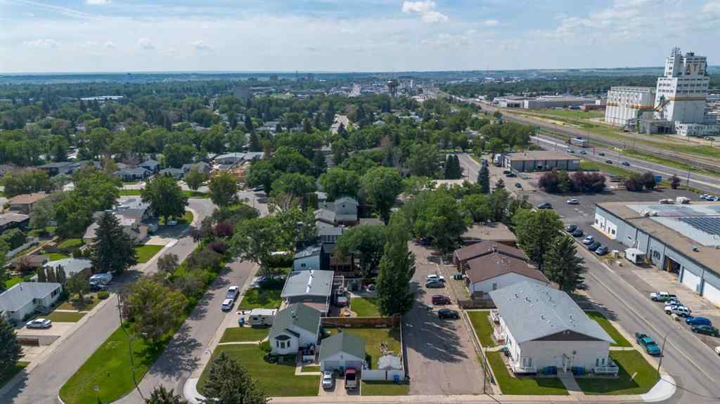 MLS® A2267131 - 315 Dieppe Boulevard S in Glendale Lethbridge, Residential