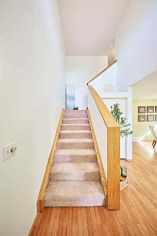 MLS® A2267132 - 16 Shawmeadows Crescent SW in Shawnessy Calgary, Residential