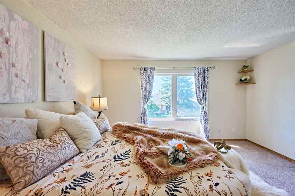 MLS® A2267132 - 16 Shawmeadows Crescent SW in Shawnessy Calgary, Residential