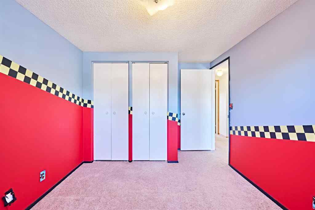 MLS® A2267132 - 16 Shawmeadows Crescent SW in Shawnessy Calgary, Residential