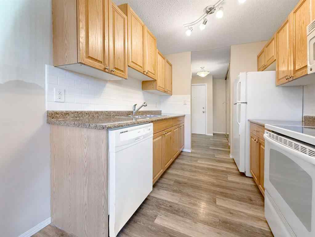 MLS® A2267133 - Unit #104 4808 45 Street  in Downtown East Stettler, Residential