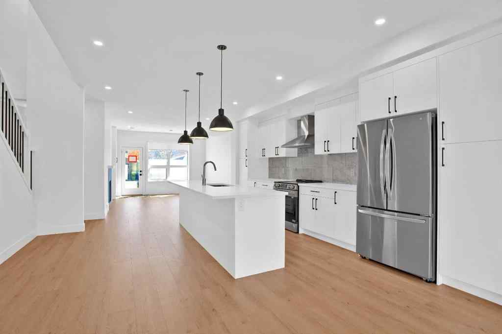 MLS® A2267137 - 2514 16A Street SE in Inglewood Calgary, Residential