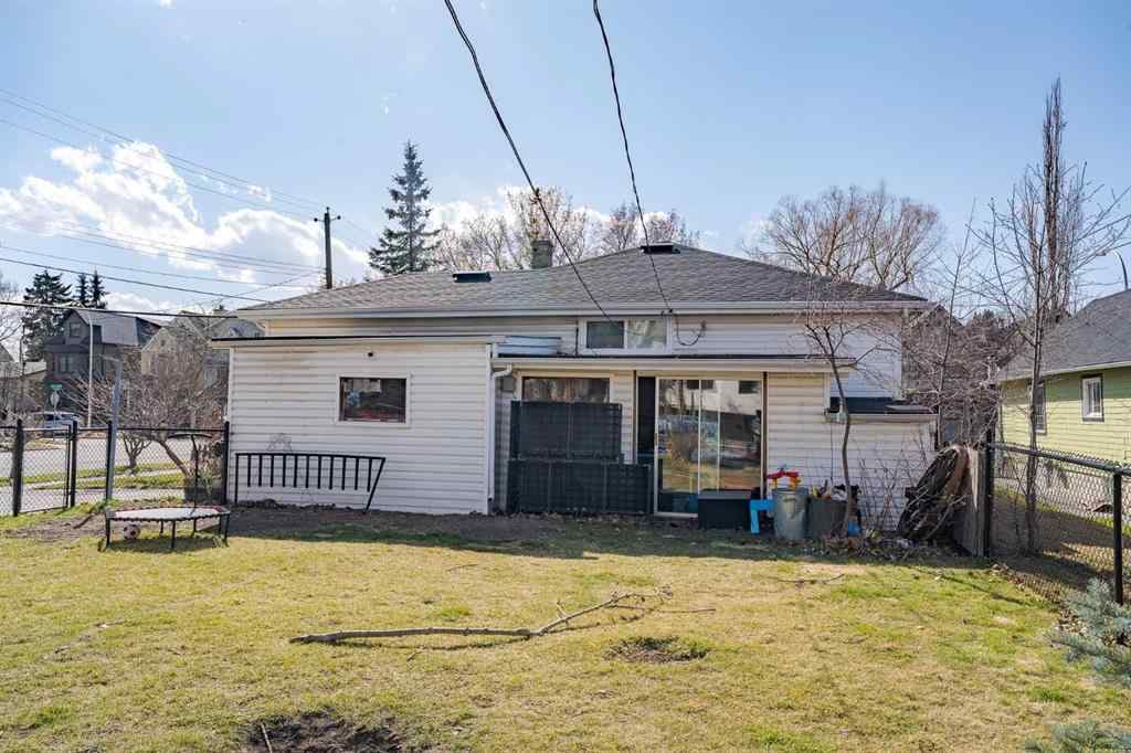 MLS® A2267138 - 414 7 Avenue NW in Sunnyside Calgary, Residential