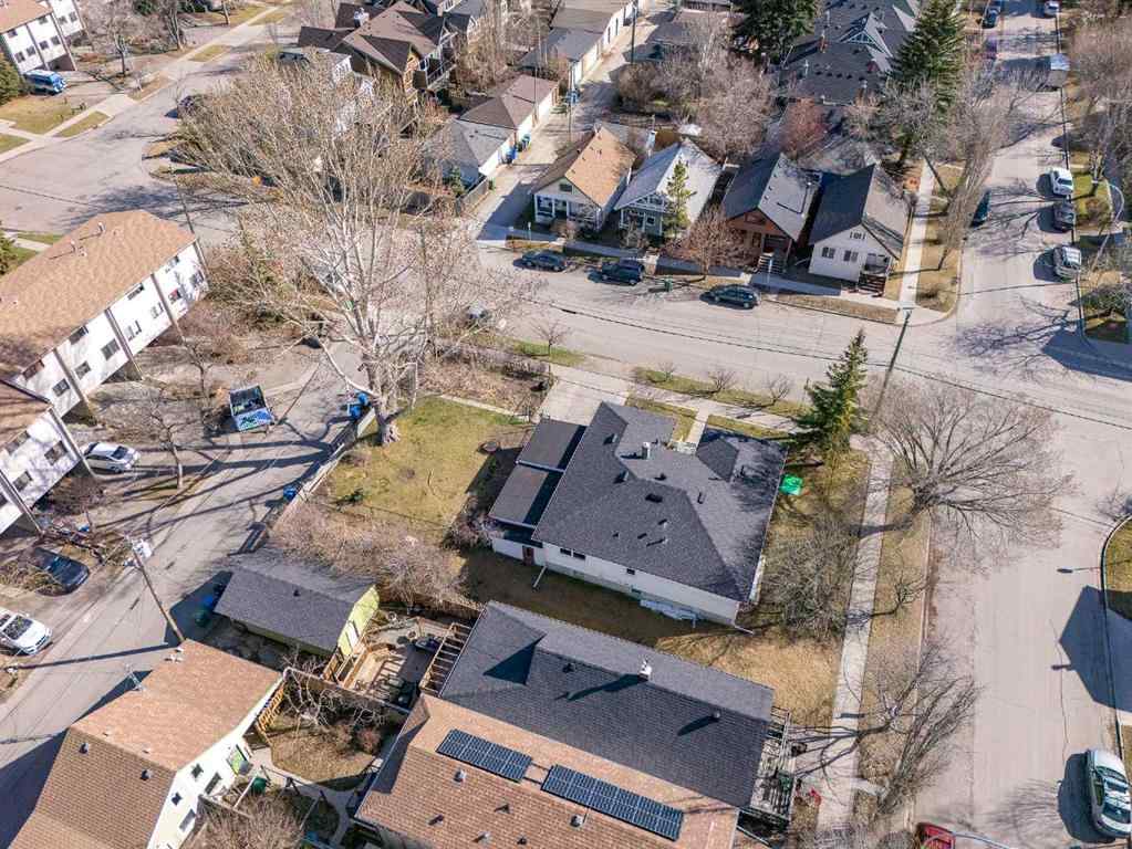 MLS® A2267138 - 414 7 Avenue NW in Sunnyside Calgary, Residential