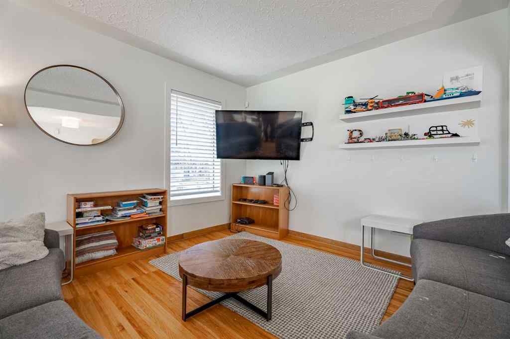 MLS® A2267138 - 414 7 Avenue NW in Sunnyside Calgary, Residential