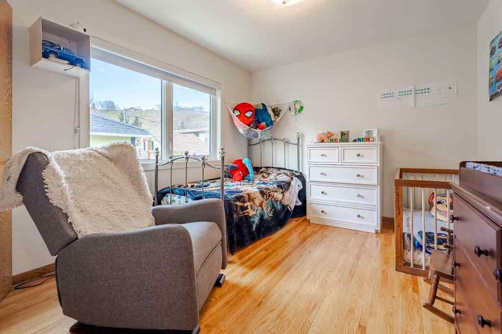 MLS® A2267138 - 414 7 Avenue NW in Sunnyside Calgary, Residential