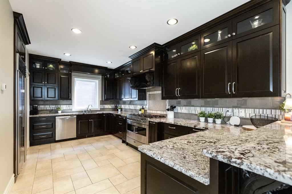 MLS® A2267139 - 5323 48 Street  in Madison Park Innisfail, Residential