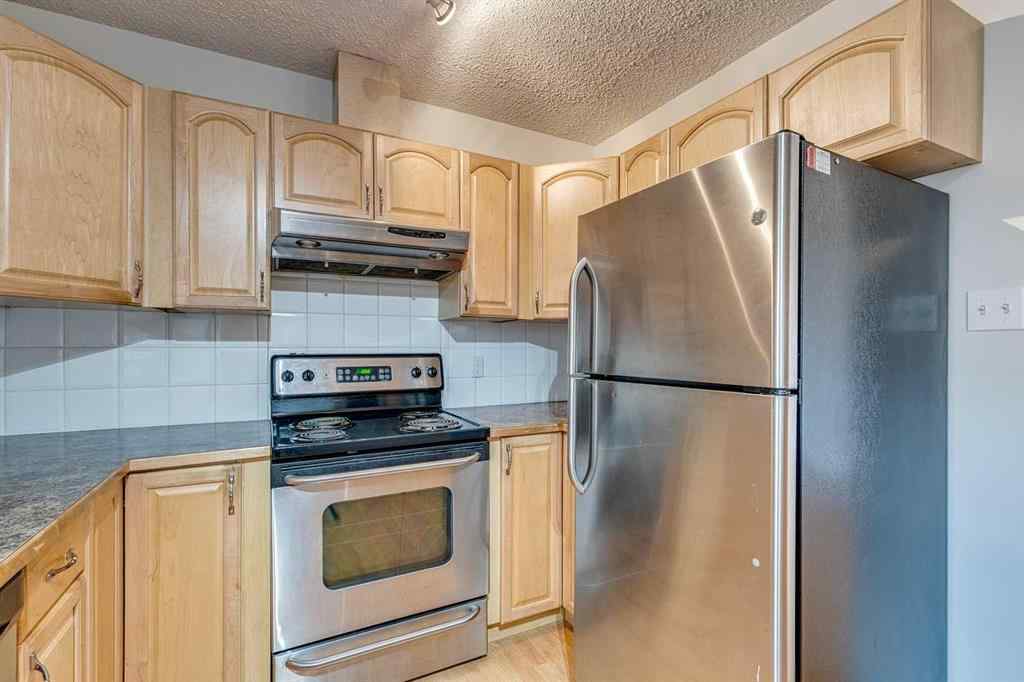 MLS® A2267141 - 522 & 524 27 Avenue NW in Mount Pleasant Calgary, Residential