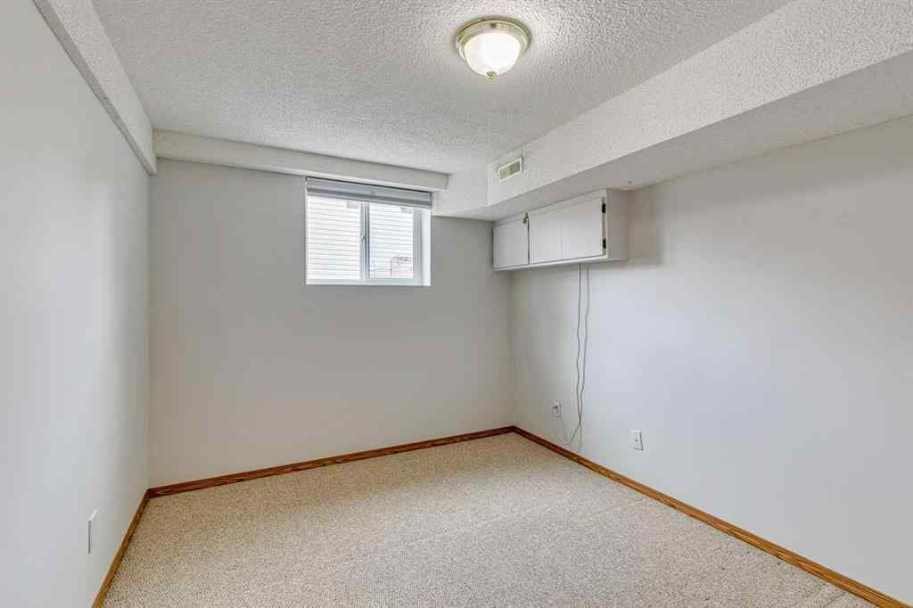 MLS® A2267141 - 522 & 524 27 Avenue NW in Mount Pleasant Calgary, Residential