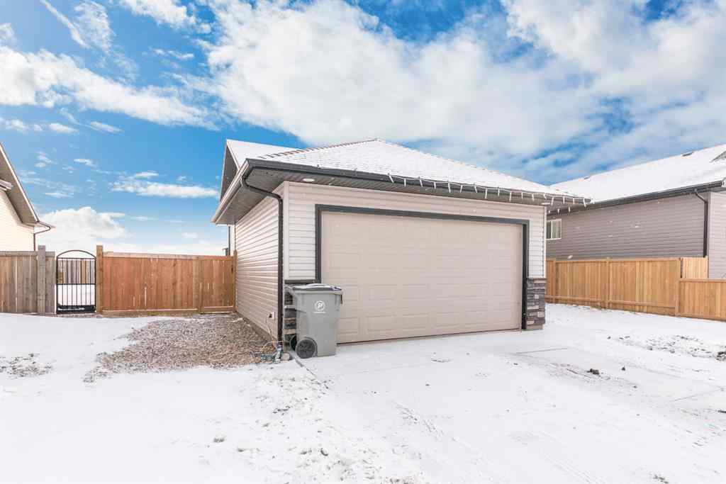 MLS® A2267142 - 3207 43 Avenue  in Aurora Lloydminster, Residential