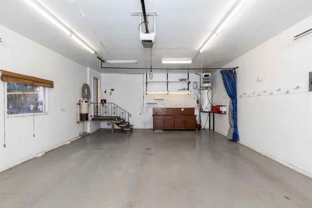 MLS® A2267145 - 4828 44 Street  in Central Innisfail Innisfail, Residential