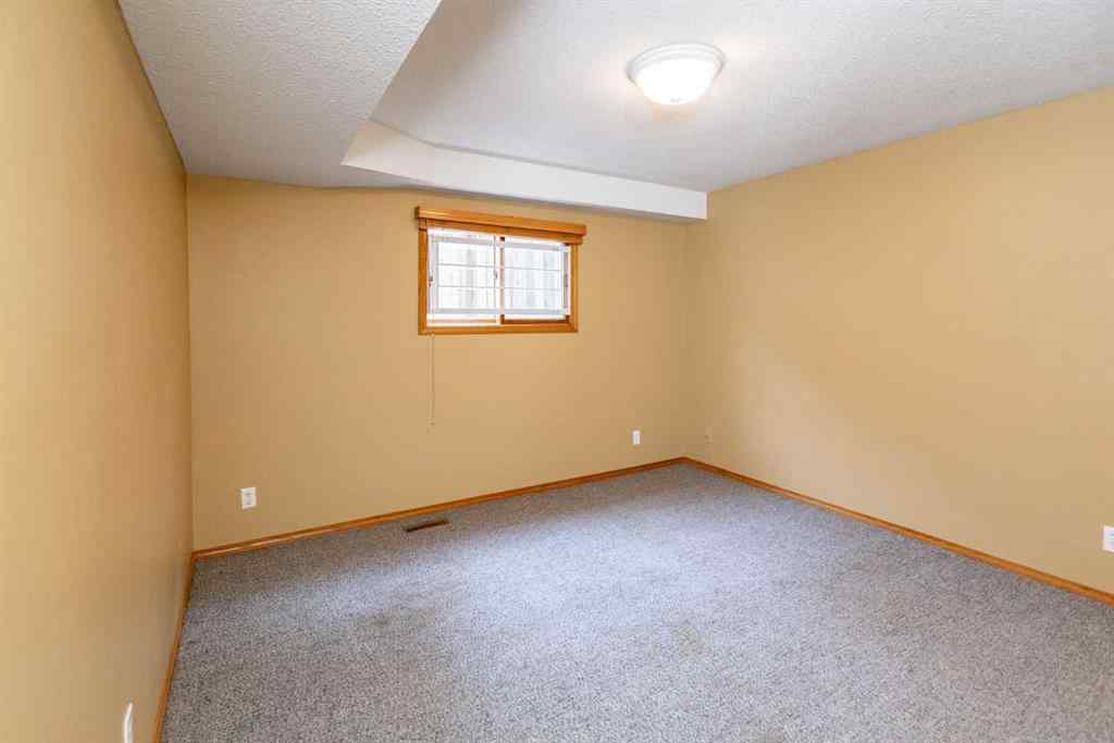 MLS® A2267145 - 4828 44 Street  in Central Innisfail Innisfail, Residential