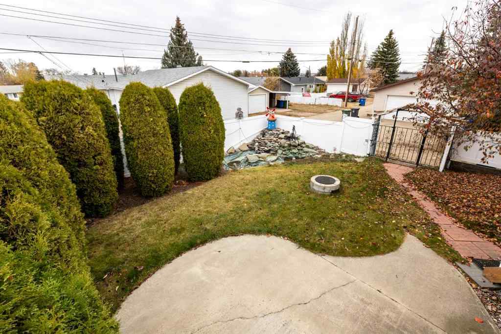 MLS® A2267145 - 4828 44 Street  in Central Innisfail Innisfail, Residential