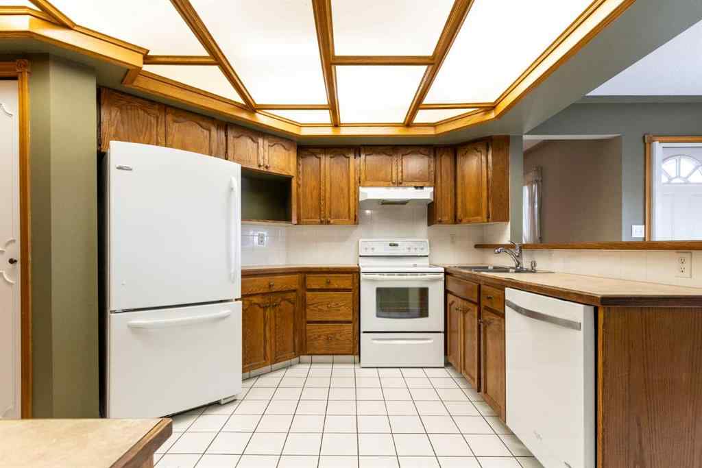 MLS® A2267145 - 4828 44 Street  in Central Innisfail Innisfail, Residential