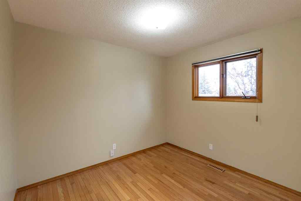 MLS® A2267145 - 4828 44 Street  in Central Innisfail Innisfail, Residential