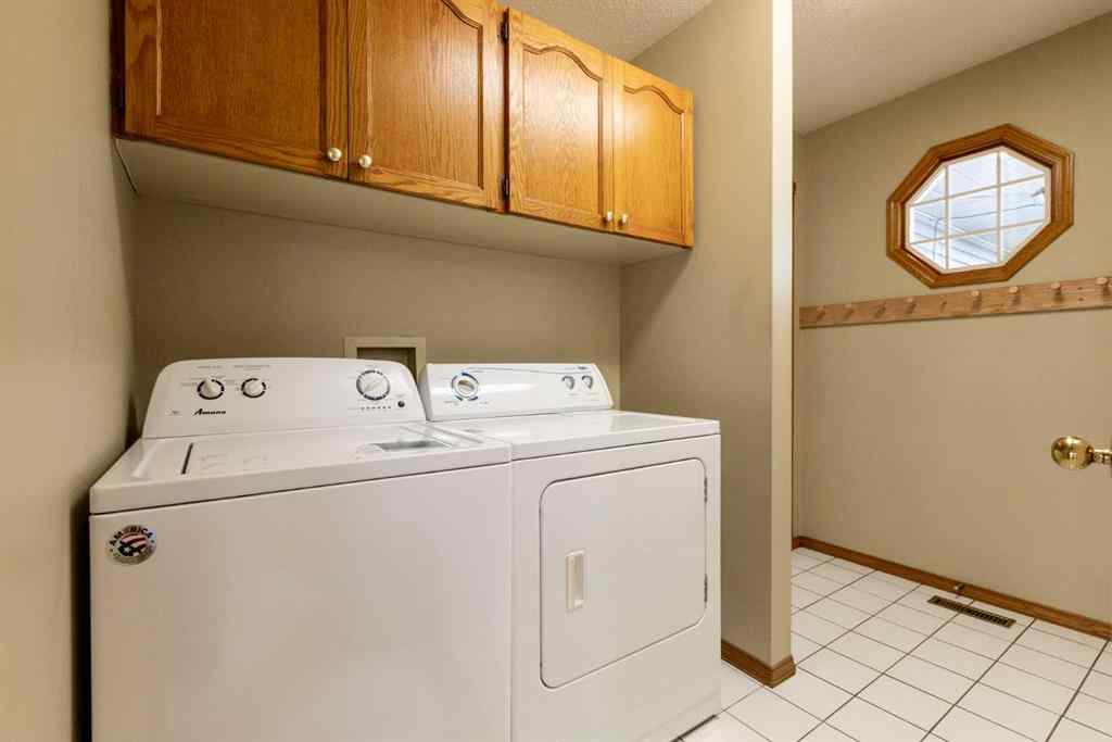 MLS® A2267145 - 4828 44 Street  in Central Innisfail Innisfail, Residential