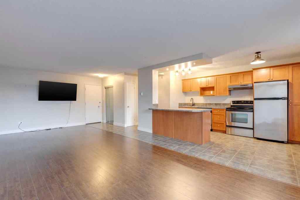 MLS® A2267146 - Unit #402 1027 Cameron Avenue SW in Lower Mount Royal Calgary, Residential