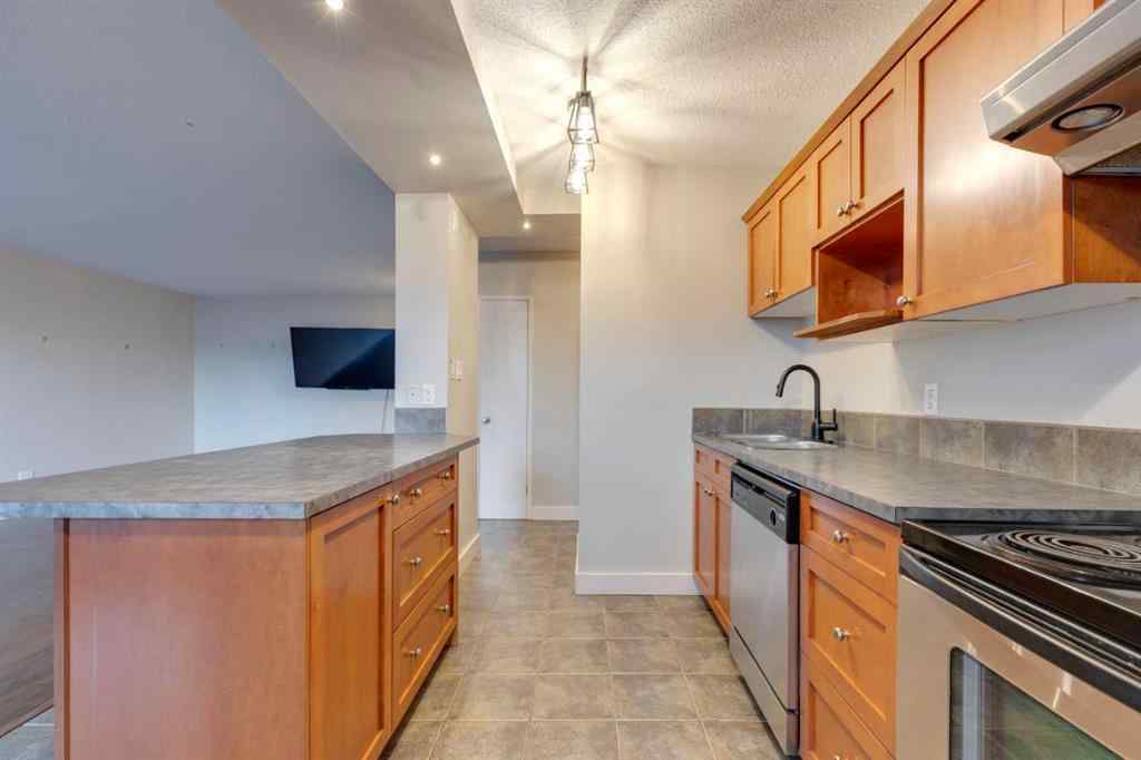 MLS® A2267146 - Unit #402 1027 Cameron Avenue SW in Lower Mount Royal Calgary, Residential