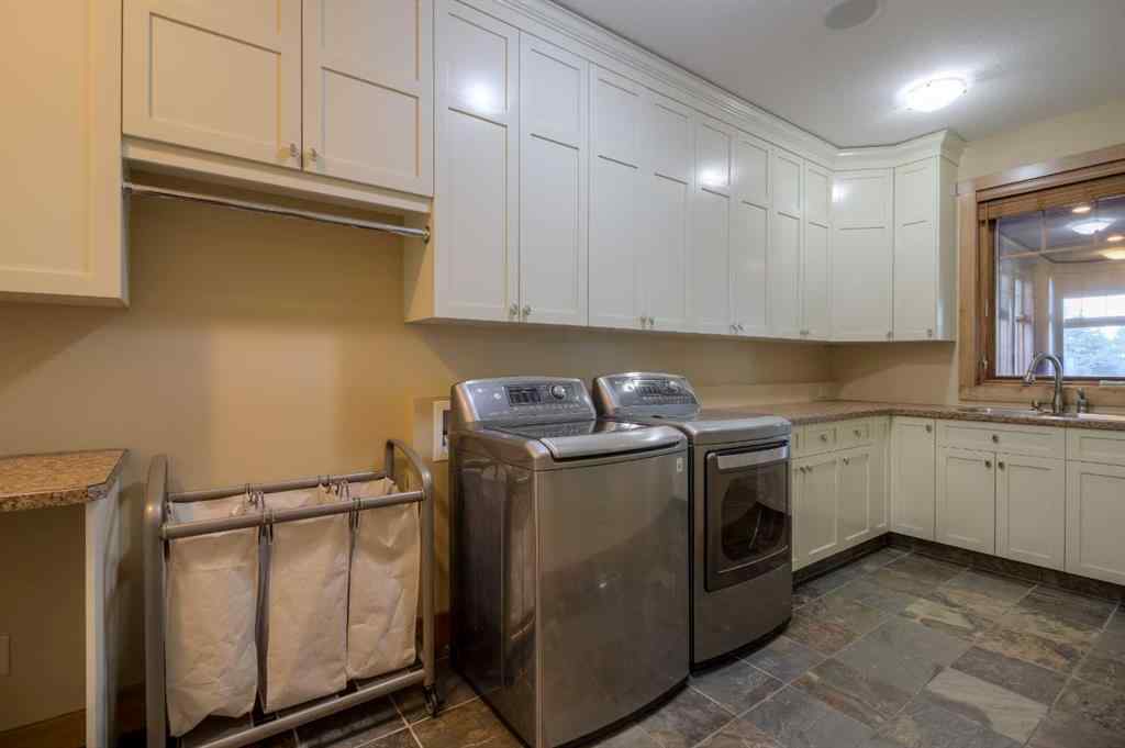 MLS® A2267147 - 210 Sandstone Place S in Southridge Lethbridge, Residential