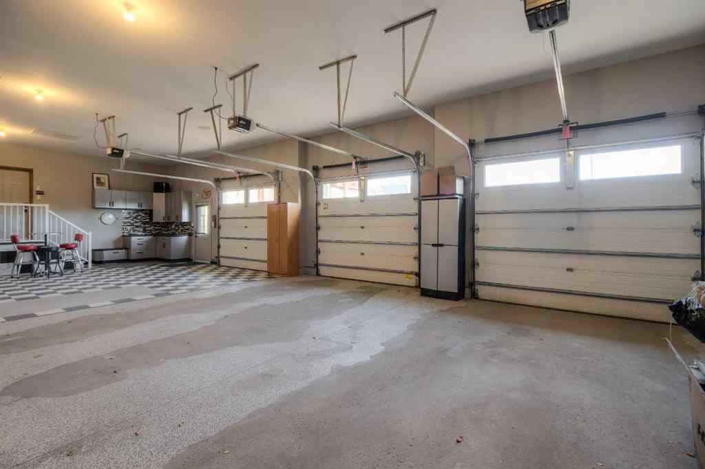 MLS® A2267147 - 210 Sandstone Place S in Southridge Lethbridge, Residential