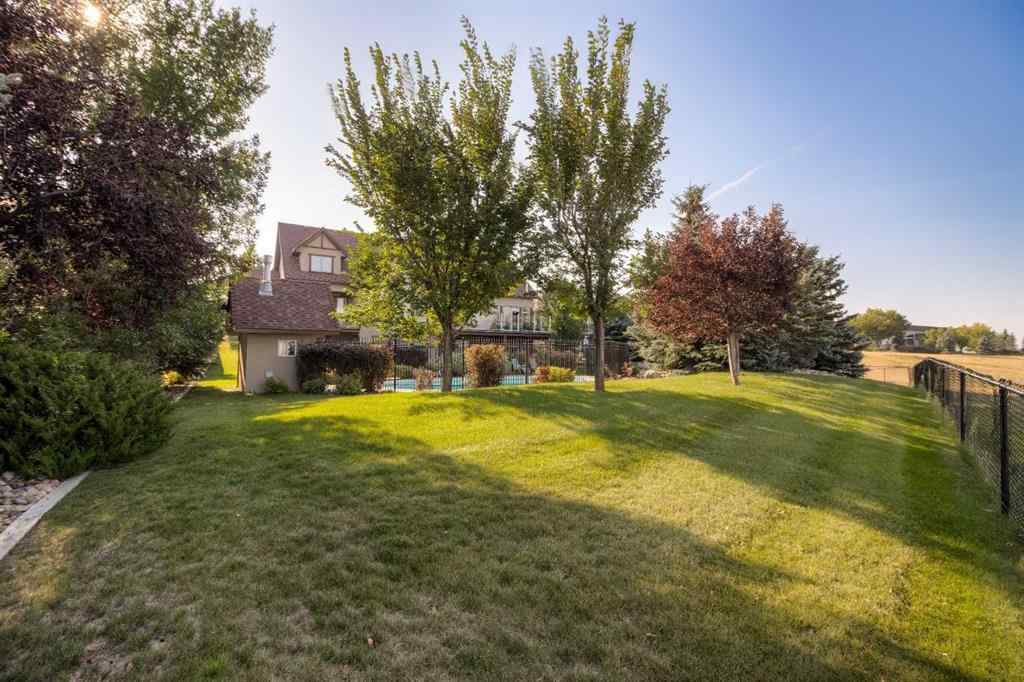 MLS® A2267147 - 210 Sandstone Place S in Southridge Lethbridge, Residential