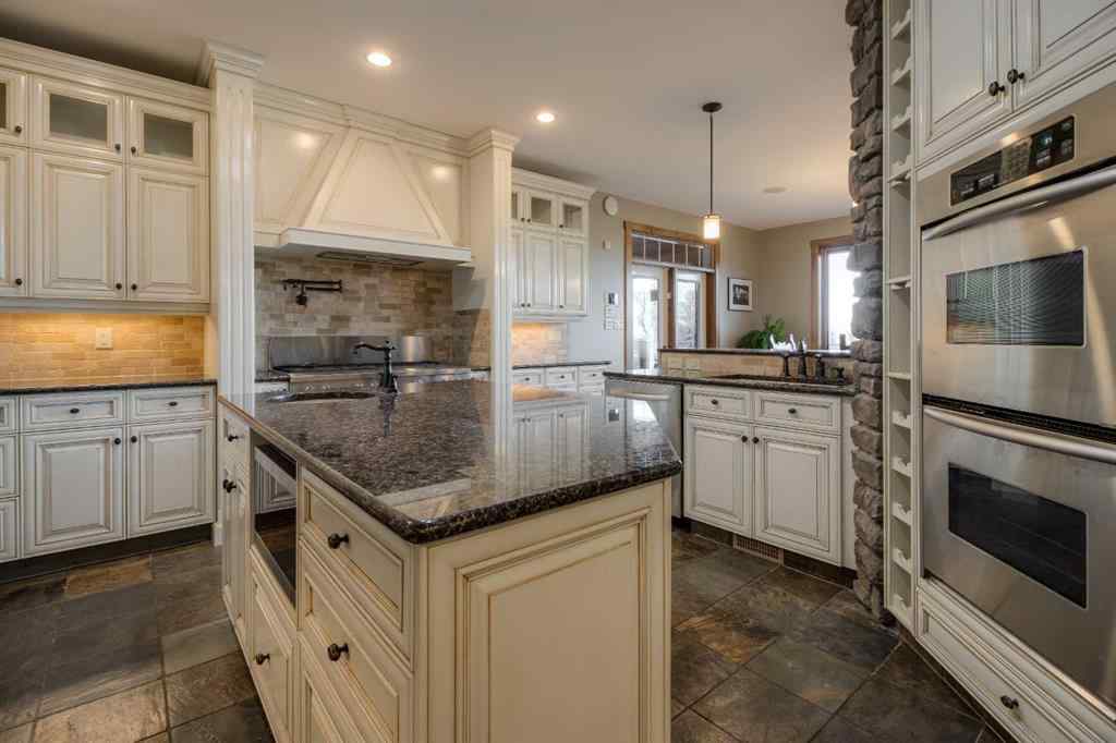 MLS® A2267147 - 210 Sandstone Place S in Southridge Lethbridge, Residential