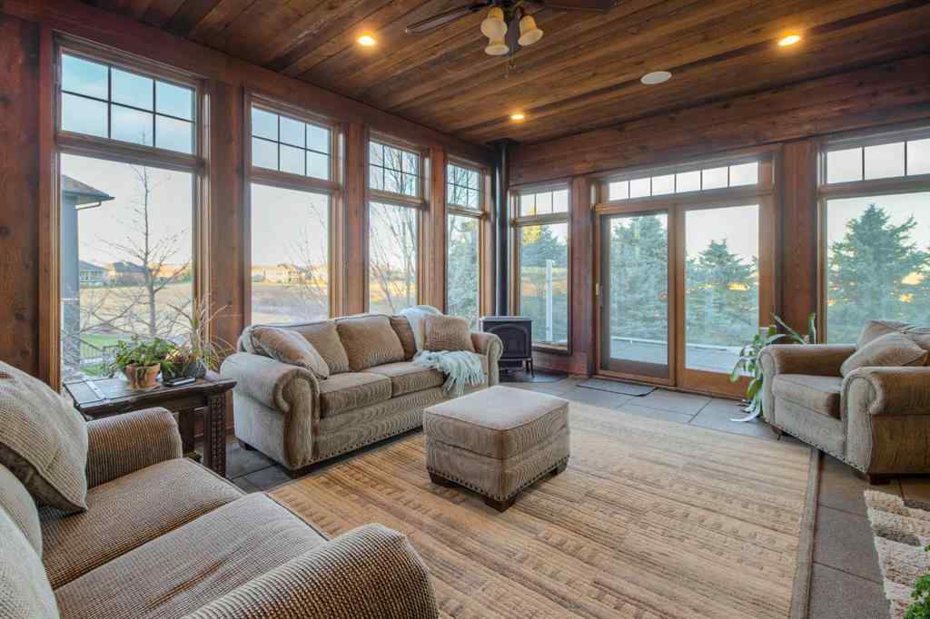 MLS® A2267147 - 210 Sandstone Place S in Southridge Lethbridge, Residential