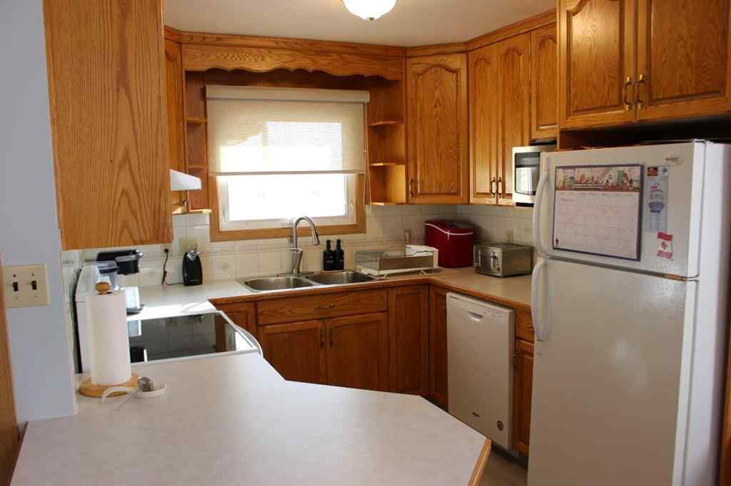 MLS® A2267149 - 408 Rogers Avenue  in NONE Picture Butte, Residential