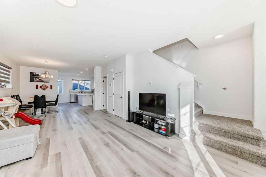 MLS® A2267156 - 109 Chelsea Glen   in Chelsea_CH Chestermere, Residential