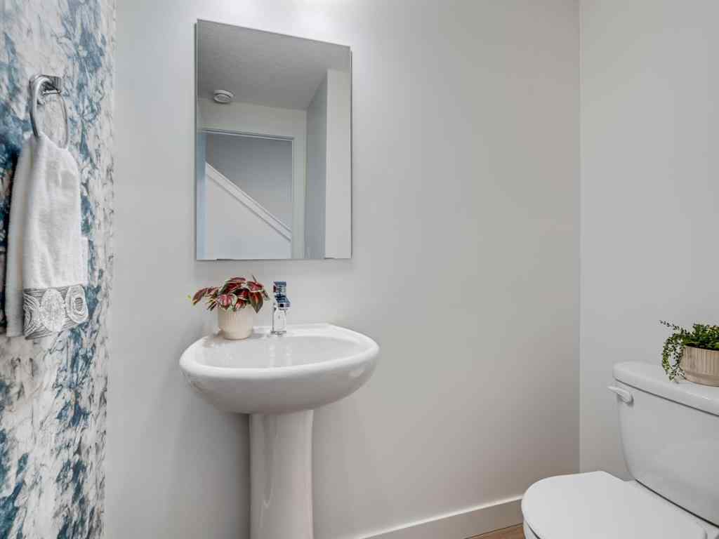 MLS® A2267158 - Unit #1305 200 SouthRidge Drive  in Westmount_OK Okotoks, Residential