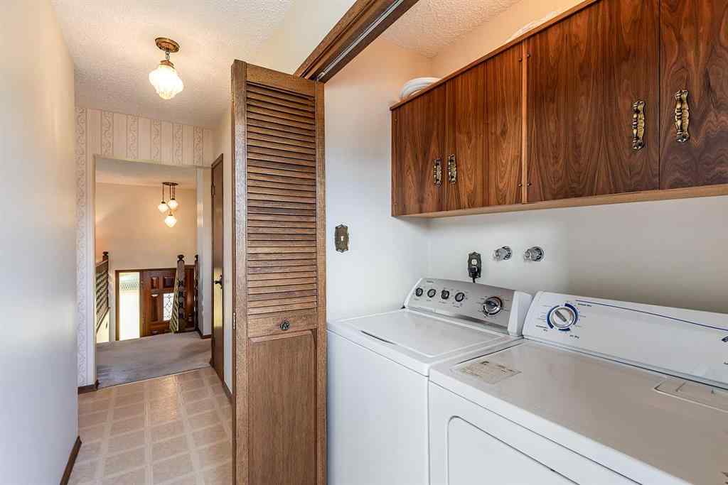 MLS® A2267160 - 2481 12 Avenue SE in Connaught Medicine Hat, Residential