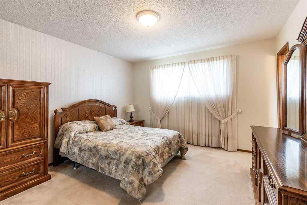 MLS® A2267160 - 2481 12 Avenue SE in Connaught Medicine Hat, Residential