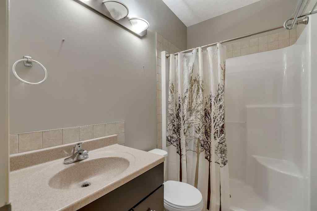 MLS® A2267161 - 106 Thornbird Way SE in Thorburn Airdrie, Residential
