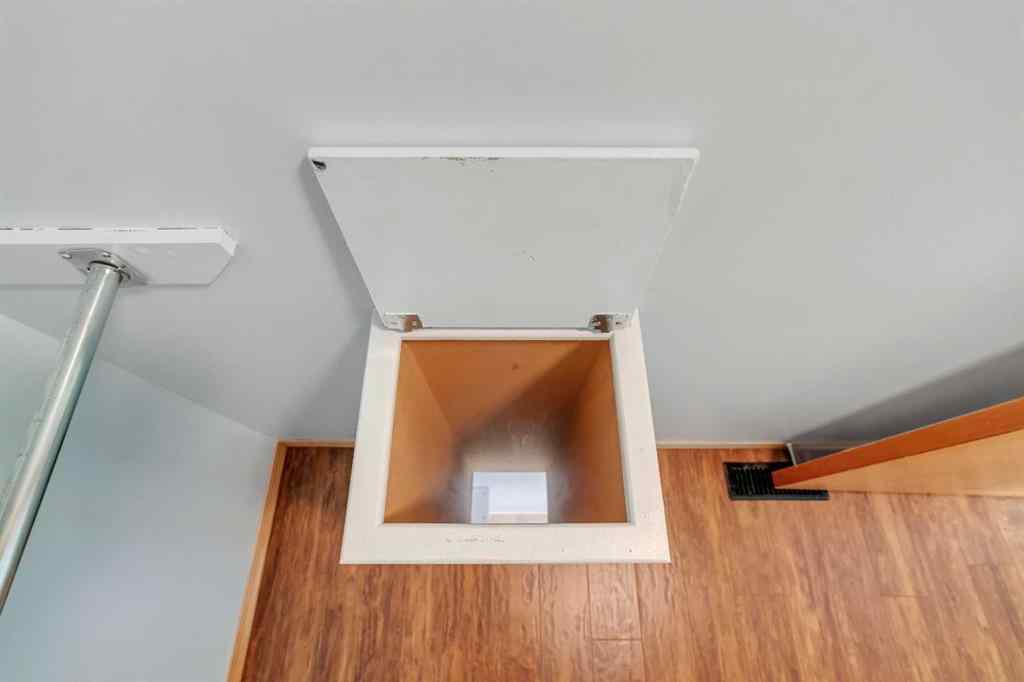 MLS® A2267161 - 106 Thornbird Way SE in Thorburn Airdrie, Residential