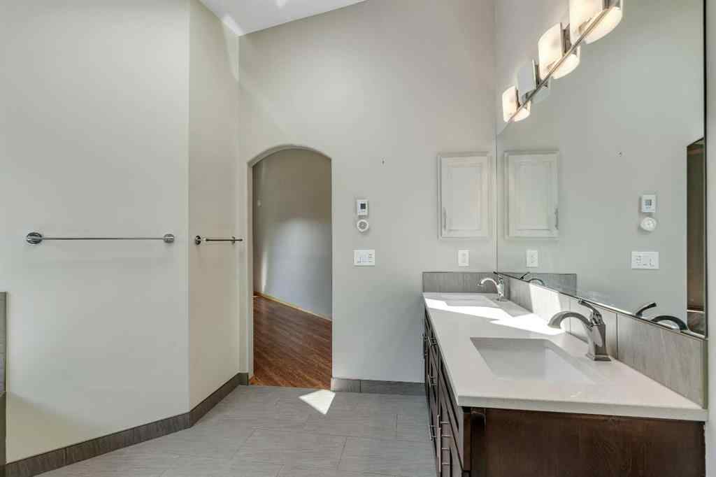 MLS® A2267161 - 106 Thornbird Way SE in Thorburn Airdrie, Residential