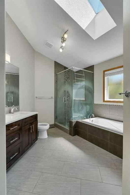 MLS® A2267161 - 106 Thornbird Way SE in Thorburn Airdrie, Residential