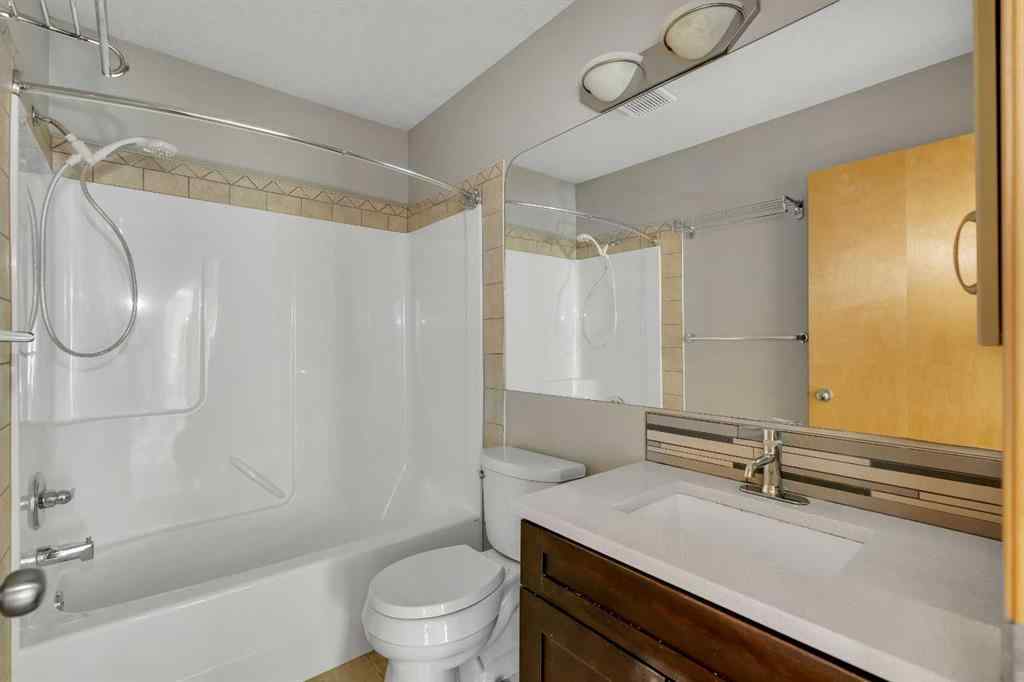 MLS® A2267161 - 106 Thornbird Way SE in Thorburn Airdrie, Residential