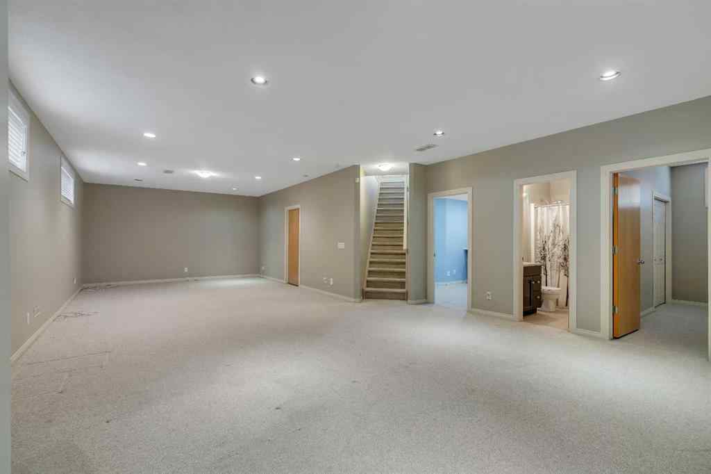 MLS® A2267161 - 106 Thornbird Way SE in Thorburn Airdrie, Residential