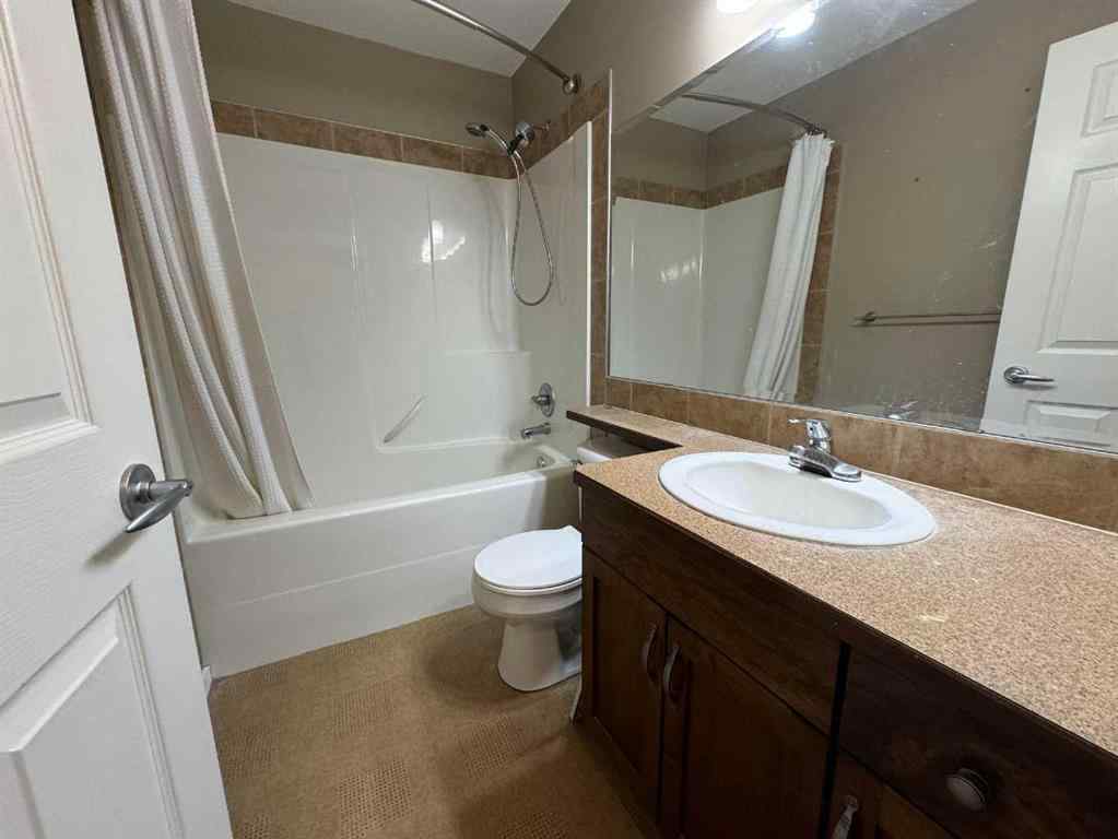 MLS® A2267162 - 3 Aberdeen Road W in West Highlands Lethbridge, Rental