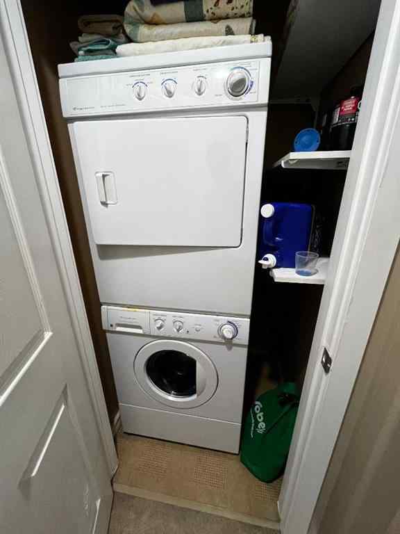 MLS® A2267162 - 3 Aberdeen Road W in West Highlands Lethbridge, Rental