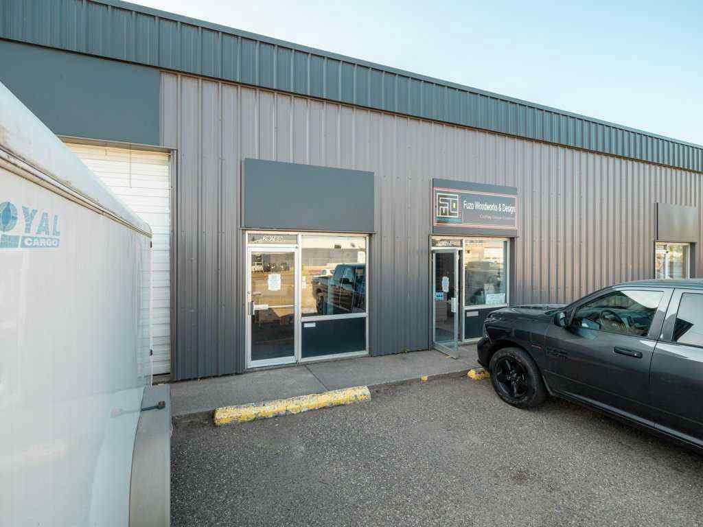 MLS® A2267163 - Unit #Unit D & F 2926 8 Avenue N in Shackleford Industrial Park Lethbridge, Commercial