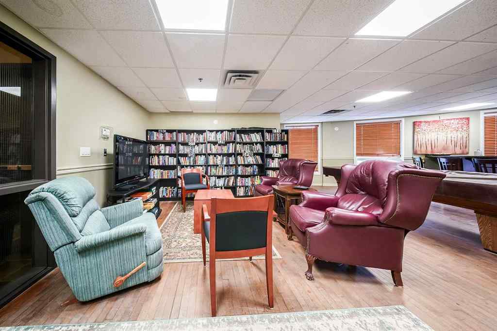 MLS® A2267164 - Unit #207 5040 53 Street  in Downtown Sylvan Lake, Residential