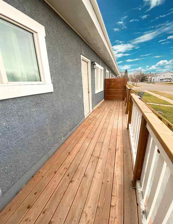 MLS® A2267166 - 10312 101 Street  in Avondale Grande Prairie, Rental