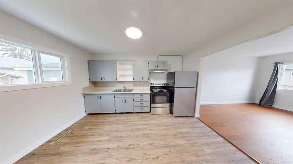 MLS® A2267166 - 10312 101 Street  in Avondale Grande Prairie, Rental