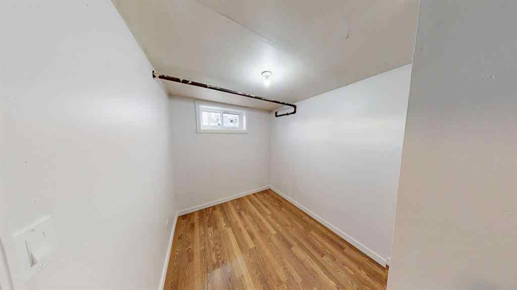 MLS® A2267166 - 10312 101 Street  in Avondale Grande Prairie, Rental