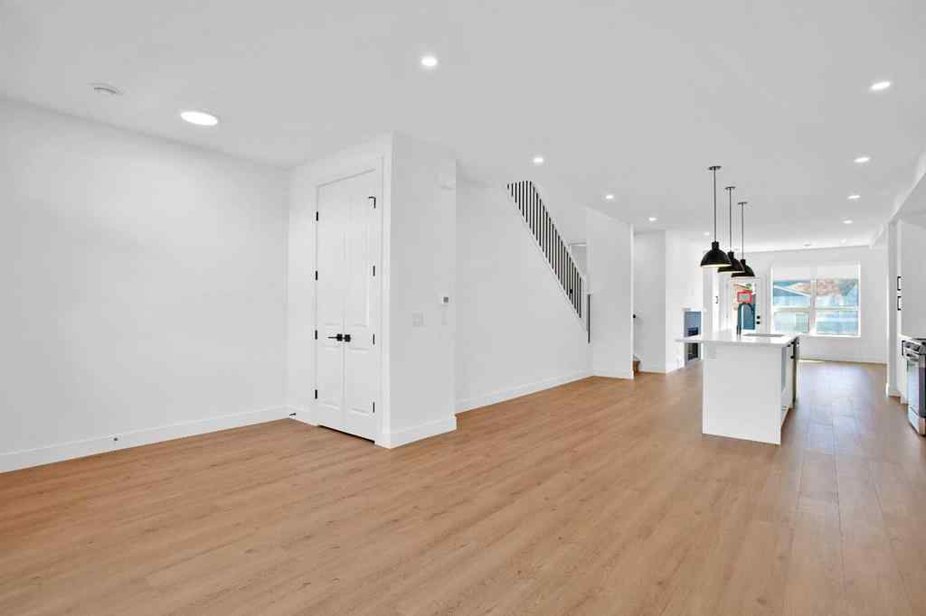 MLS® A2267168 - 2516 16A Street SE in Inglewood Calgary, Residential