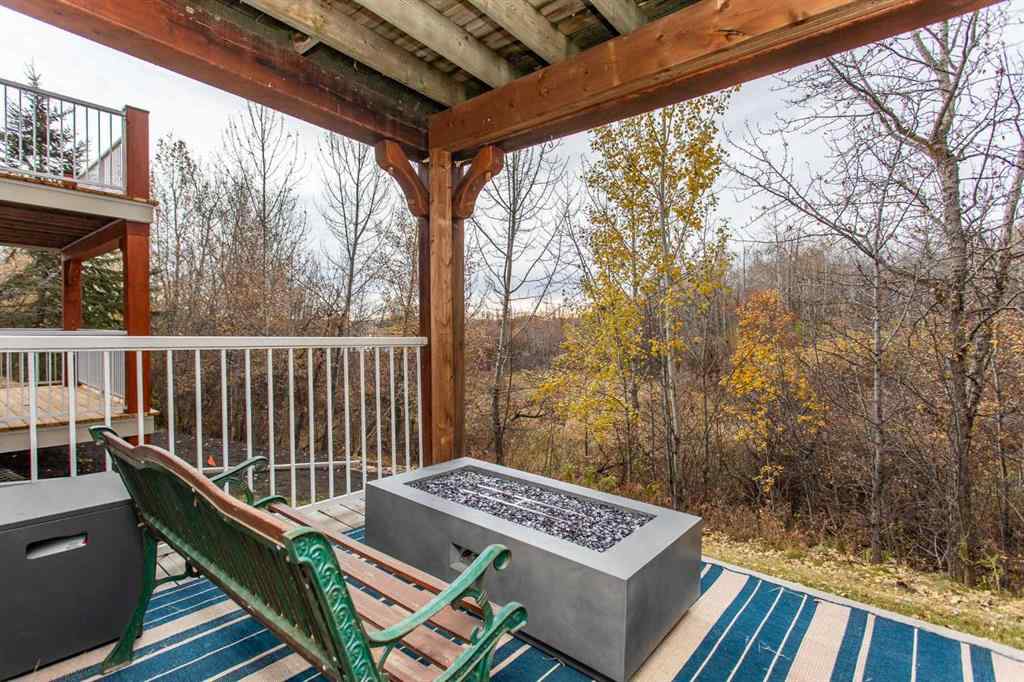 MLS® A2267169 - 20 Cranna Cove  in Cranna Cove Lacombe, Residential