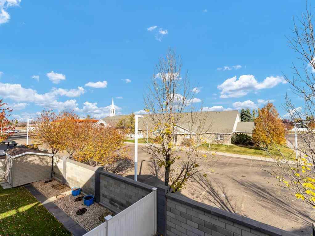 MLS® A2267171 - 31 Sierra Road SW in SW Southridge Medicine Hat, Residential