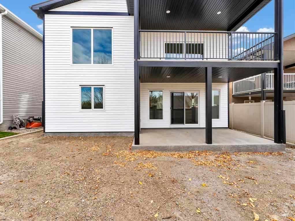 MLS® A2267171 - 31 Sierra Road SW in SW Southridge Medicine Hat, Residential