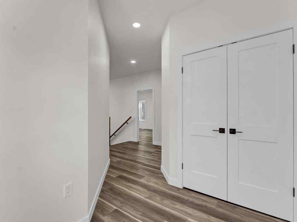 MLS® A2267171 - 31 Sierra Road SW in SW Southridge Medicine Hat, Residential